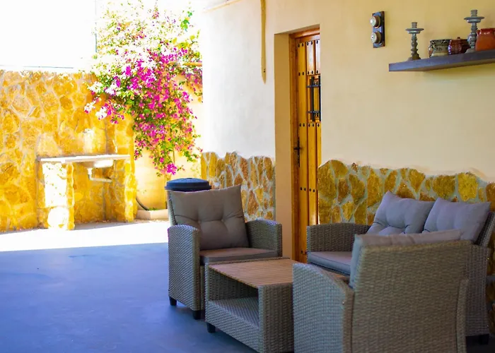 Moderna En Ambiente Rural, Agost *